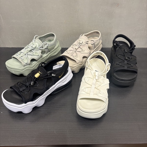 🎀 NIKE KOKO SANDAL |イーアス沖縄豊崎