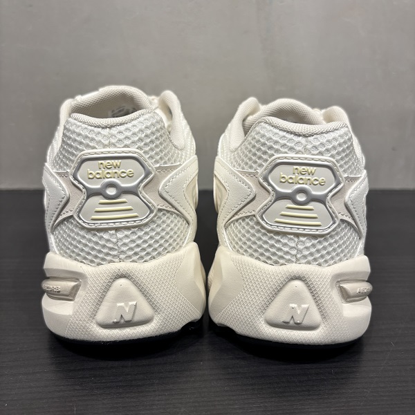 NEW BALANCE 🧦 |イーアス沖縄豊崎