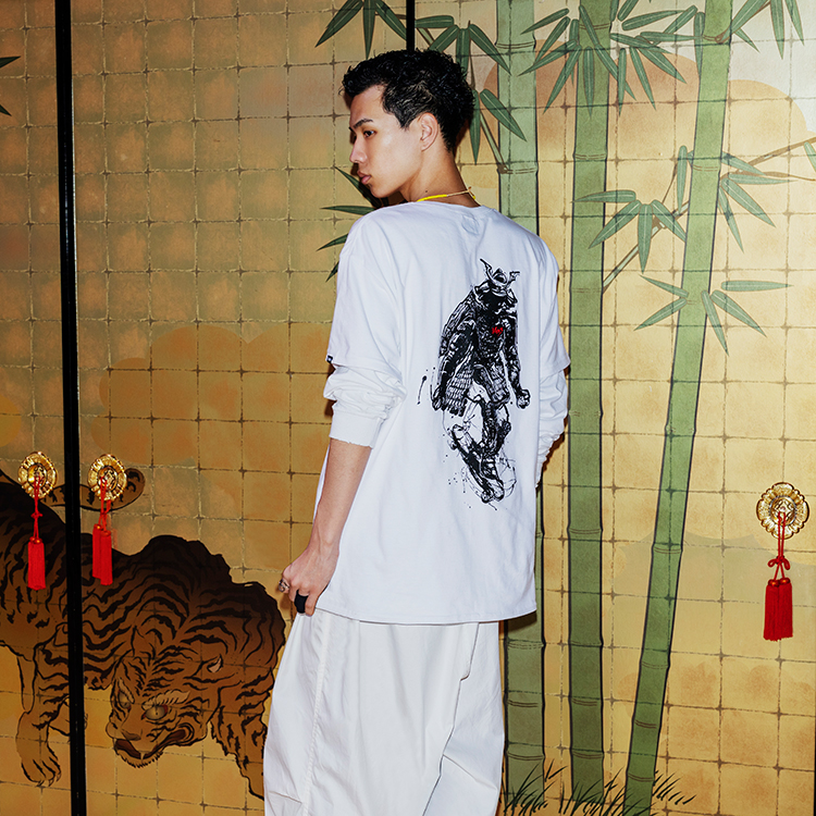 ★早期完売★EESSAY★SERAPHIC T SHIRT★日本未入荷★ JAPAN EXCLUSIVE T-SHIRT 「SAMURAI 」 |イーアス沖縄豊崎