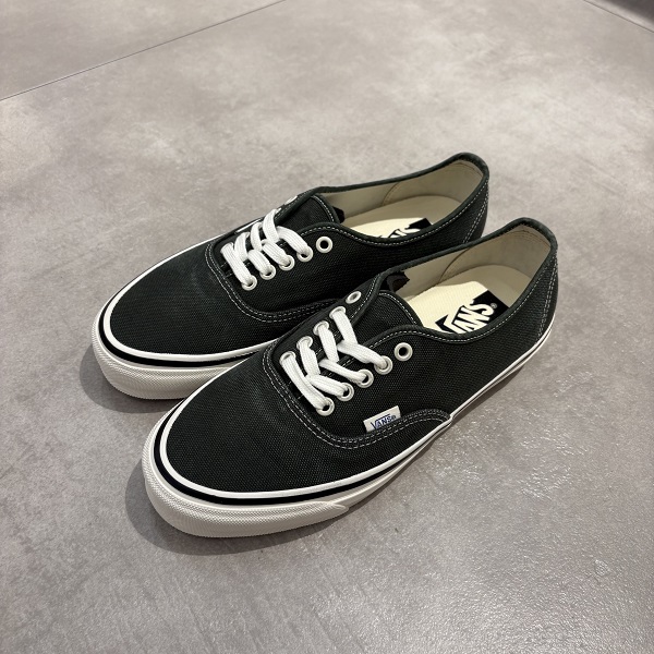 LX AUTHENTIC 44 |イーアス沖縄豊崎