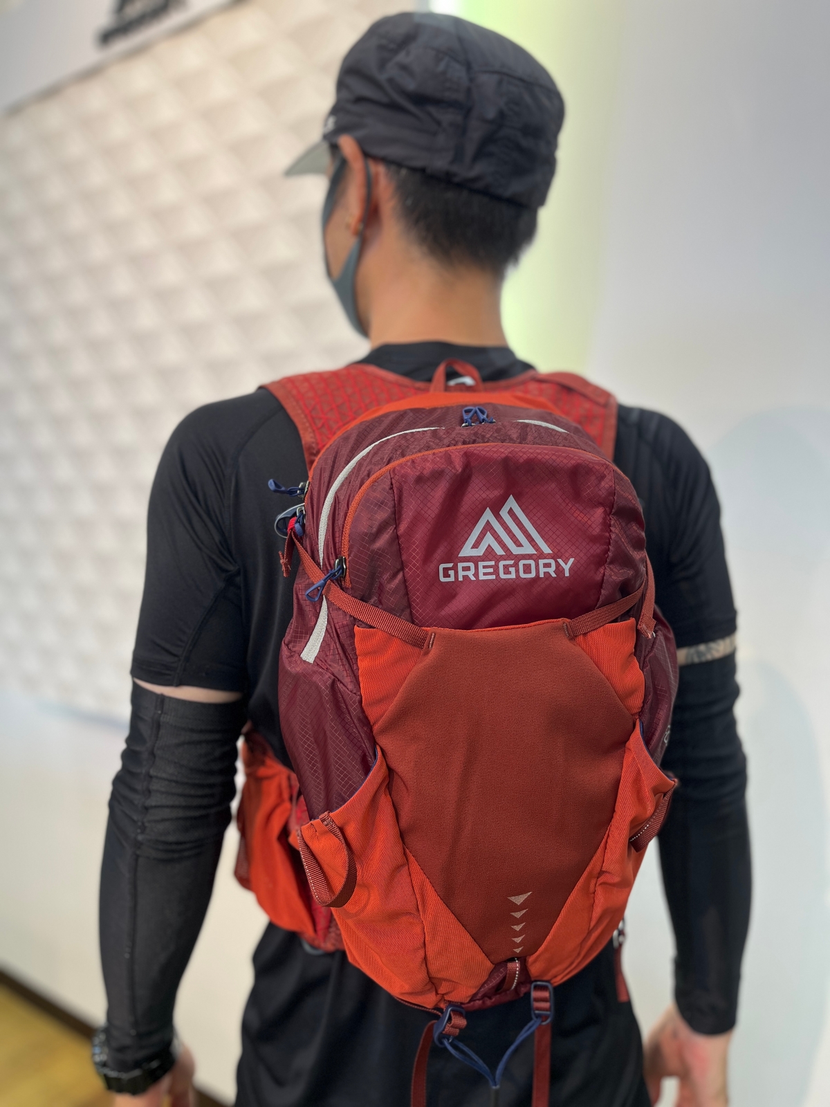 グレゴリー ルーファス8 RED ランニング バックパック Amazon.co.jp: [グレゴリー] バックパック ルーファス 8