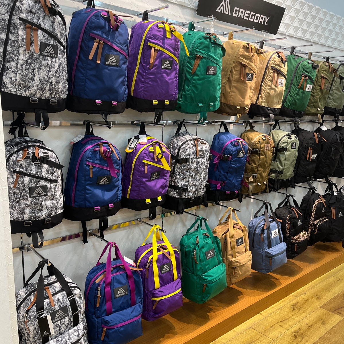 カラフルなアイテムが大量入荷！ | ショップニュース | 沖縄