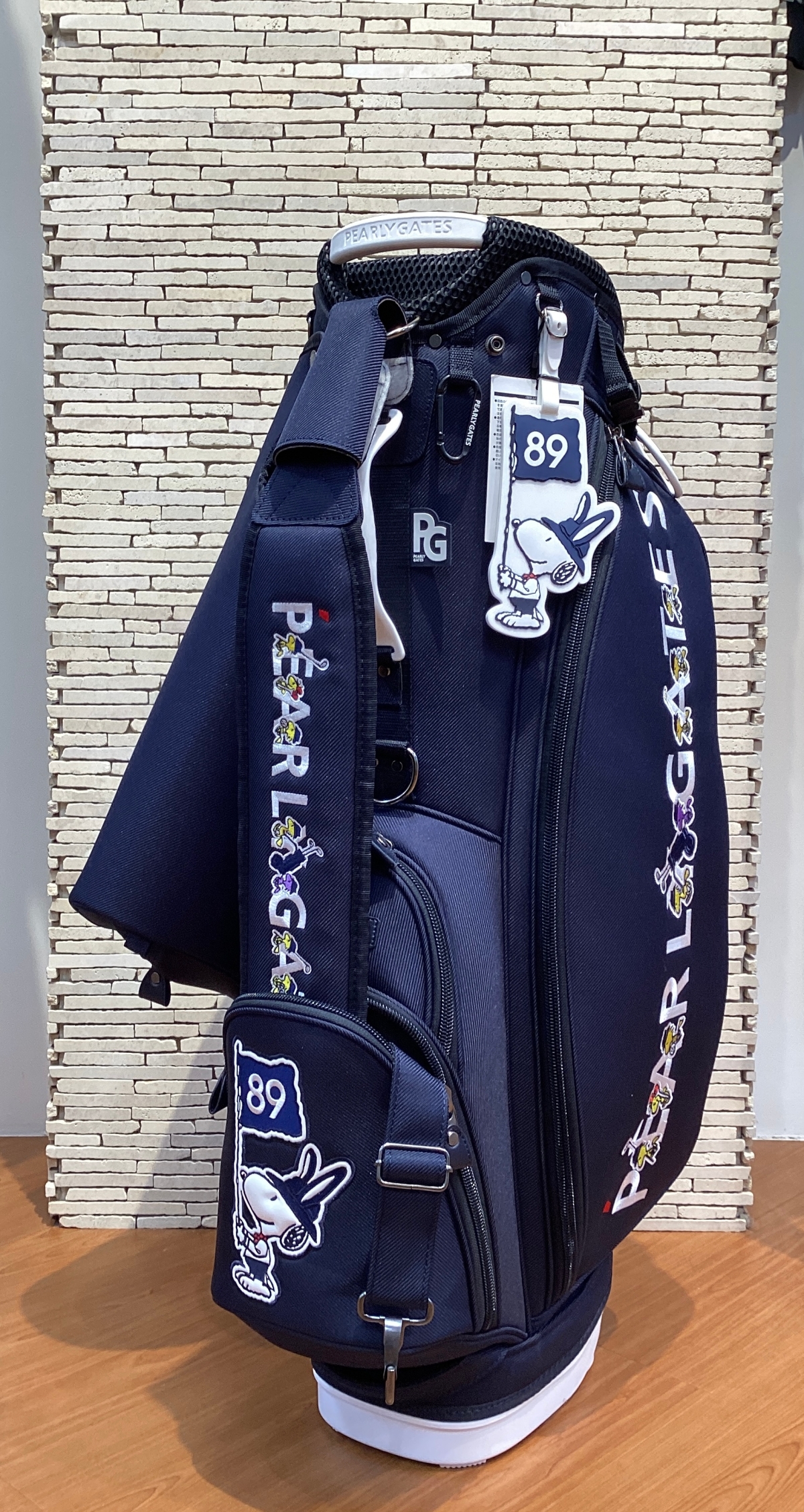 未使用・美品　SNOOPY × A BATHING APE  コラボ　レア SNOOPY キャディーBAG | ショップニュース | 沖縄アウトレットモール