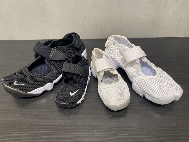 専用　NIKE:AIR RIFT 新品未使用　21㎝　キッズ 新品 NIKE AIR RIFT ナイキ エアリフト キッズ グレー 18cm
