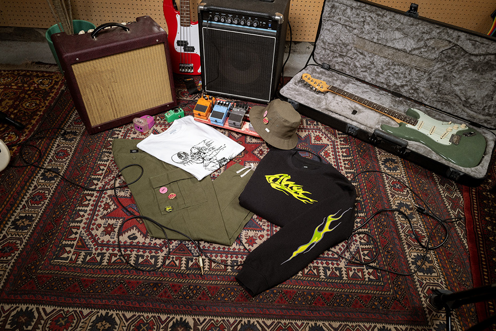 Vansから大判レザーパーツを重ねた新作「オリガミ」、エラ