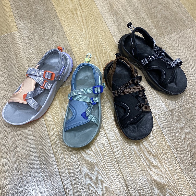 【おまけ付】NIKE ONEONTA SANDALナイキトレイルサンダル　US8 NIKE 65％OFF ナイキ メンズ ONEONTA SANDAL オネオンタ