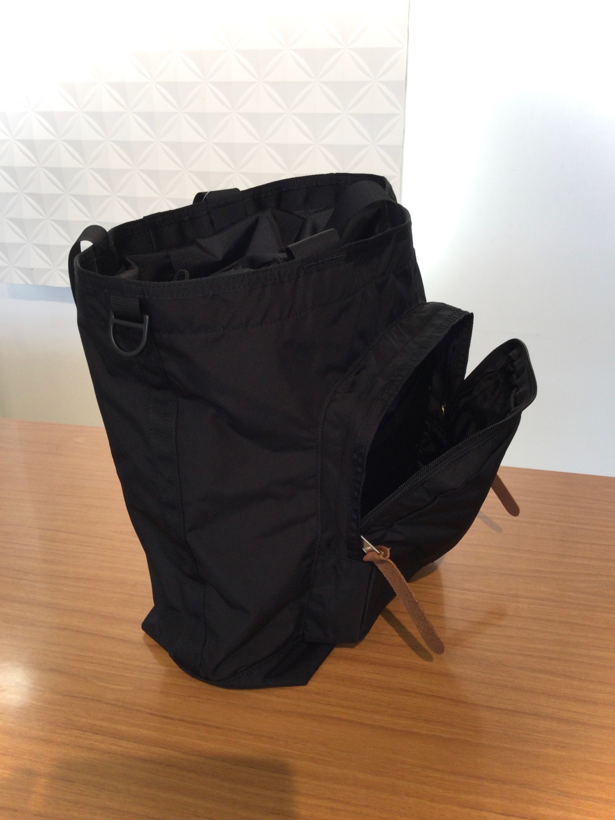 ビーチ！公園！スポーツジム！様々な場面で活躍！BAYSIDE TOTE